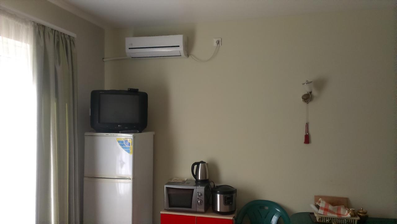 Звёздный Hotel Odessza Kültér fotó