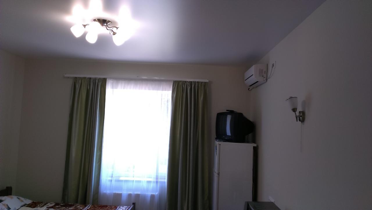 Звёздный Hotel Odessza Kültér fotó