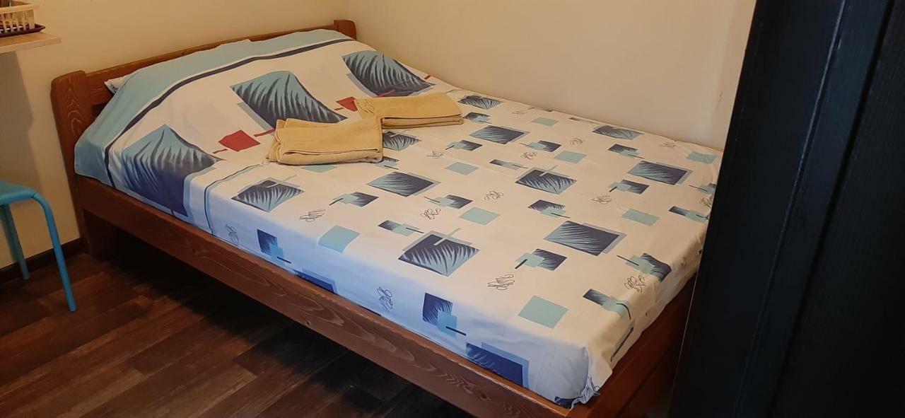 Звёздный Hotel Odessza Kültér fotó