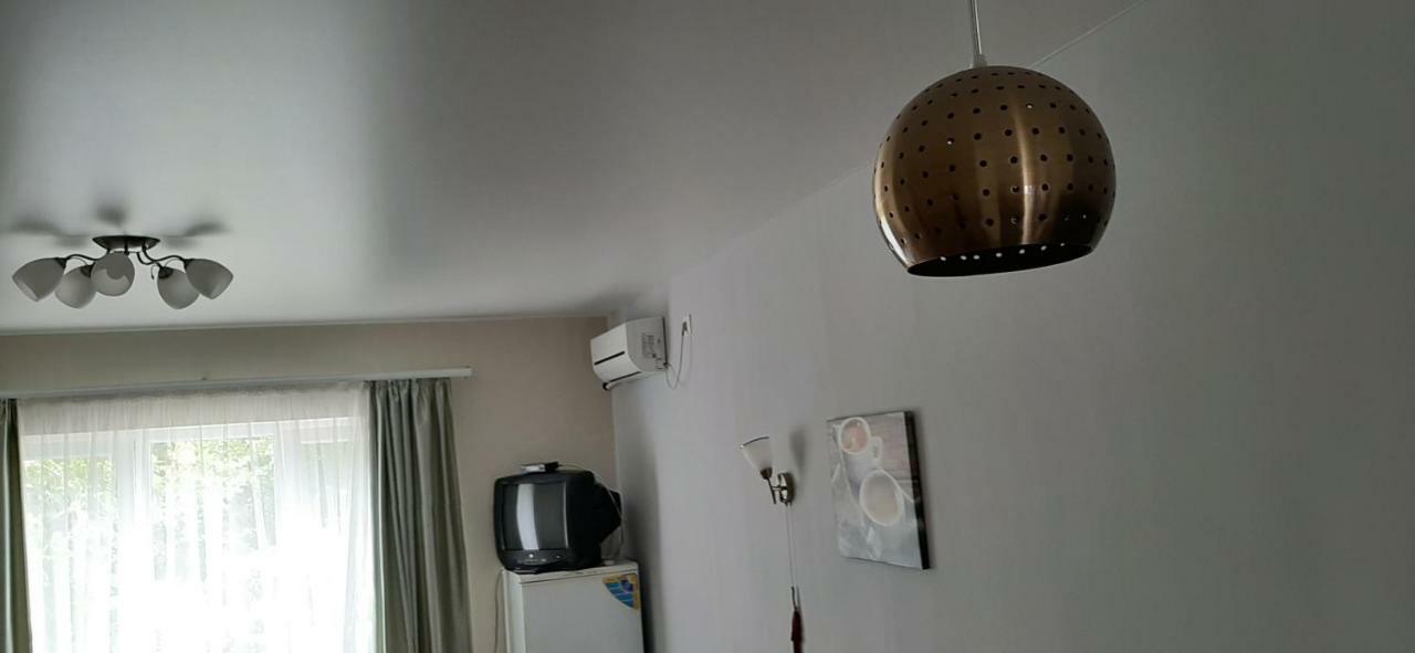 Звёздный Hotel Odessza Kültér fotó